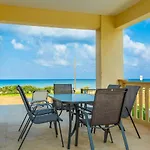 Villa Blue Diamond